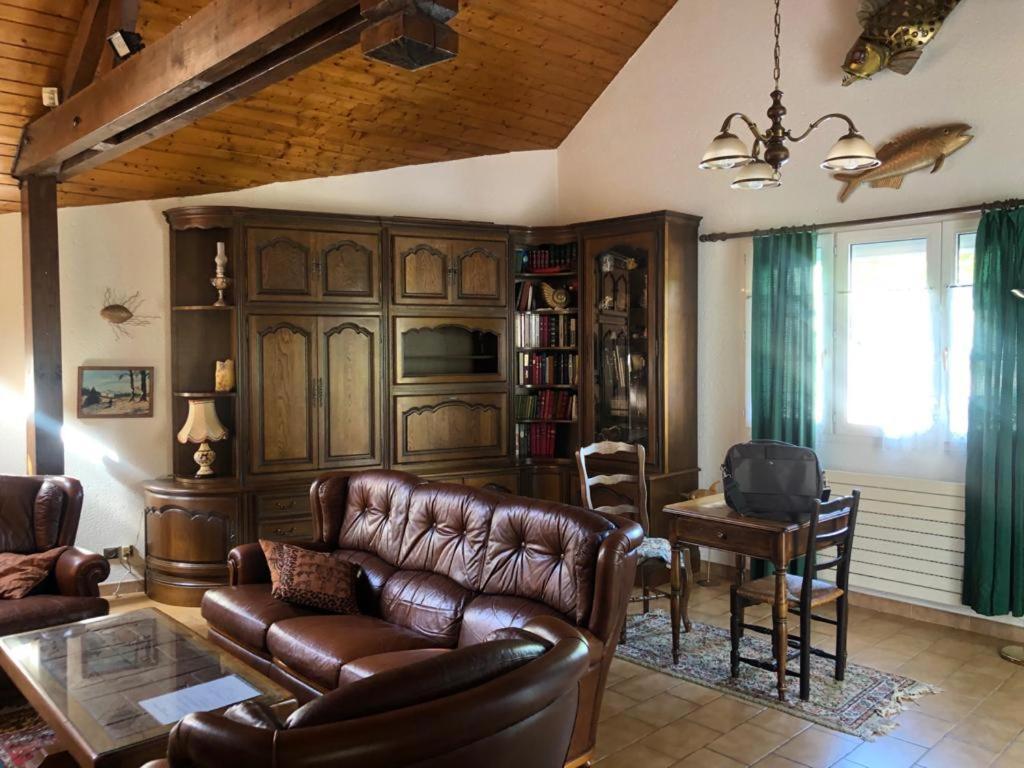 Maison/Gite Familial Dans Le Jura A 200M Du Lac Avec Piscine Privee Marigny  Kültér fotó