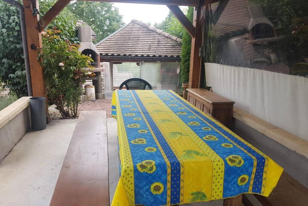 Maison/Gite Familial Dans Le Jura A 200M Du Lac Avec Piscine Privee Marigny  Kültér fotó