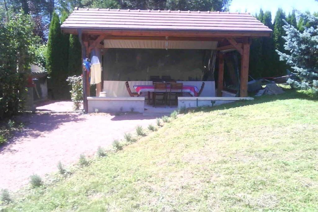Maison/Gite Familial Dans Le Jura A 200M Du Lac Avec Piscine Privee Marigny  Kültér fotó